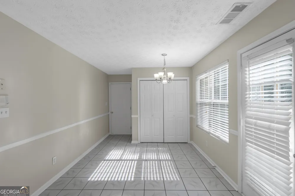 97 Livingston LN Covington, GA 30016