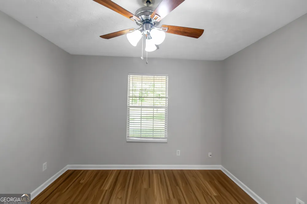 97 Livingston LN Covington, GA 30016
