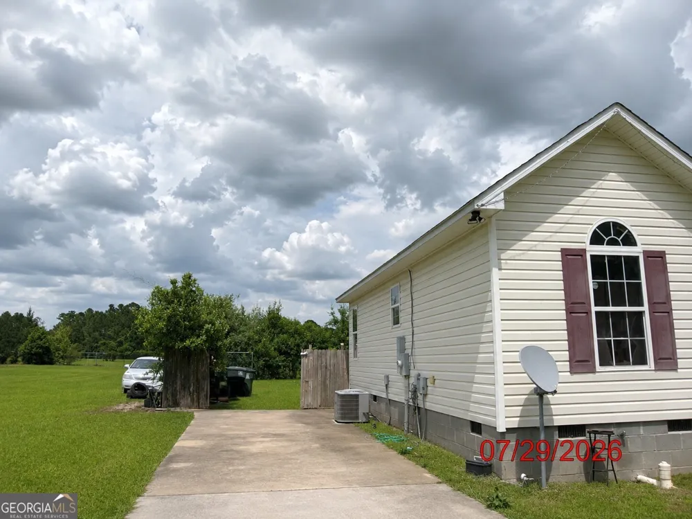 257 E Railroad ST Jeffersonville, GA 31044