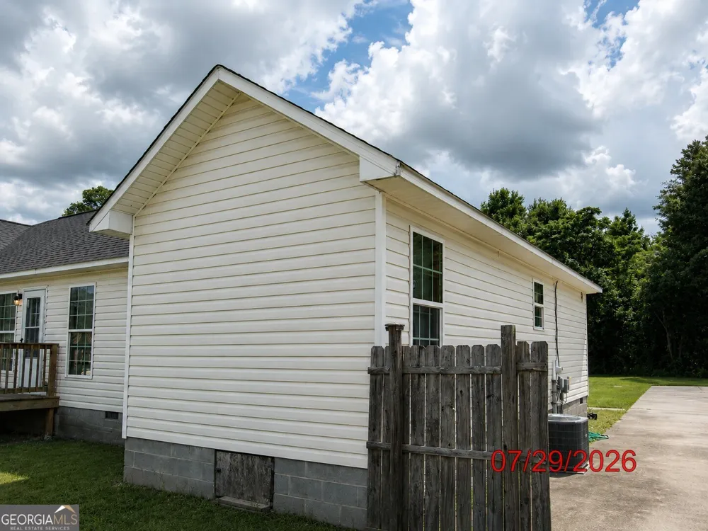 257 E Railroad ST Jeffersonville, GA 31044