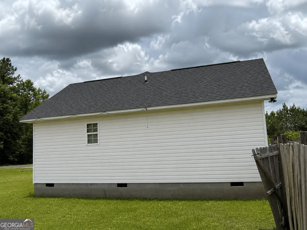 257 E Railroad ST Jeffersonville, GA 31044
