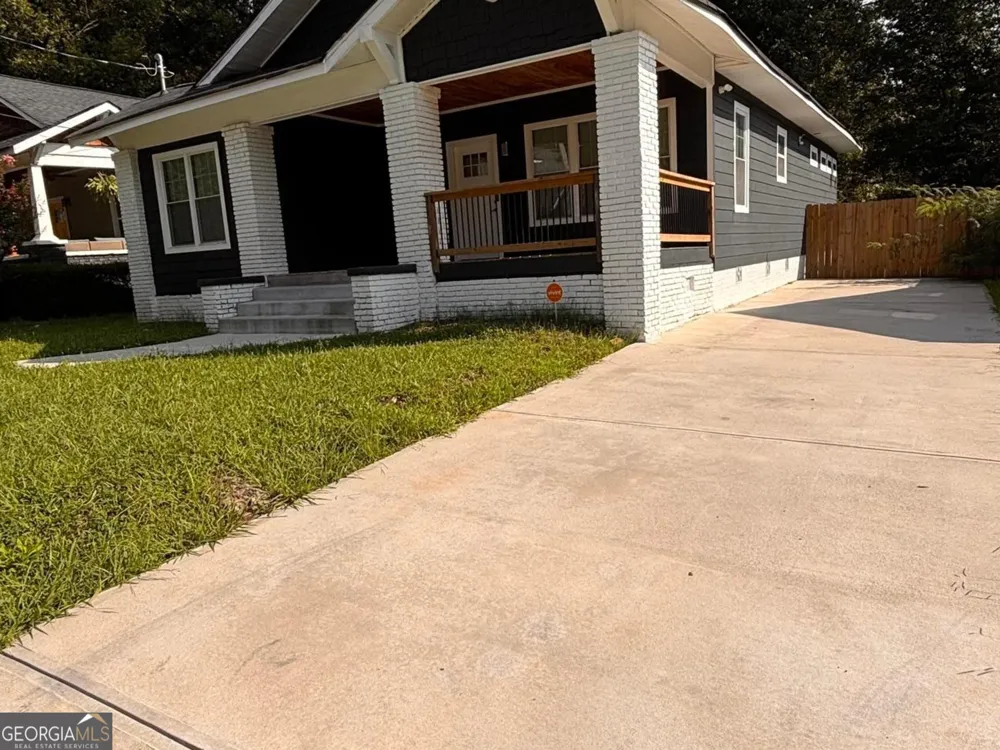 1454 Saint Francis AVE East Point, GA 30344
