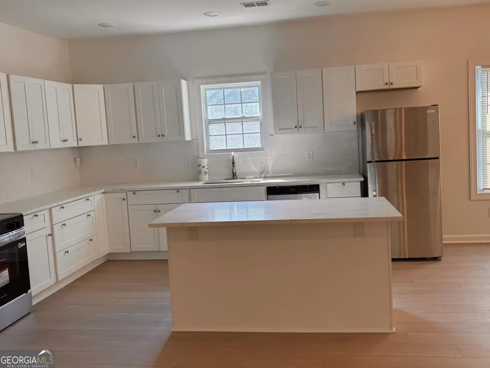 1454 Saint Francis AVE East Point, GA 30344