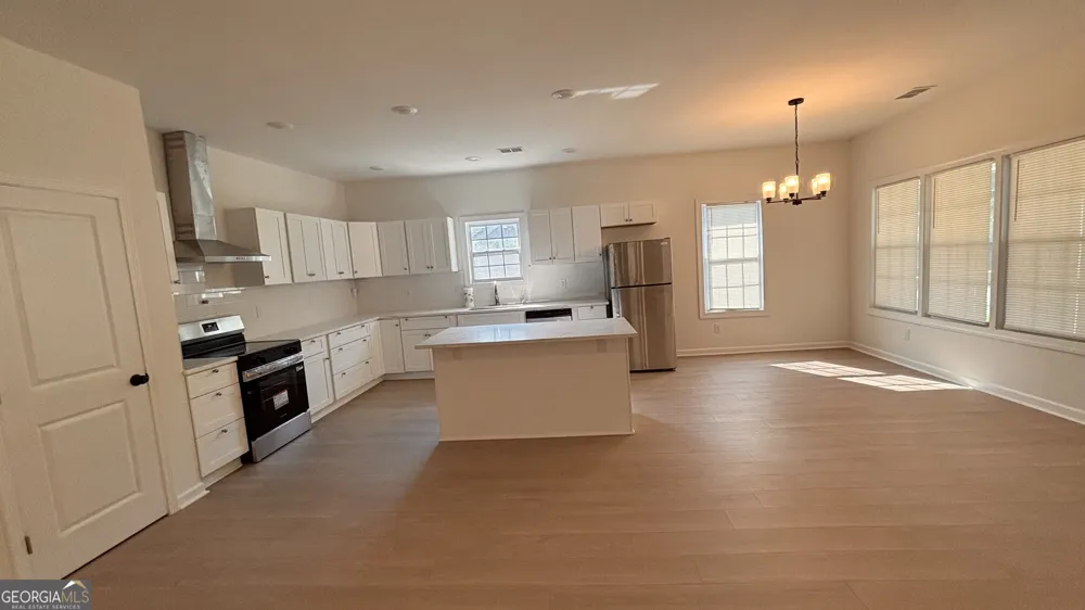 1454 Saint Francis AVE East Point, GA 30344