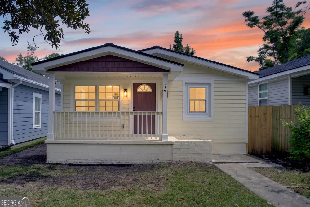 718 W 51st ST Savannah, GA 31405
