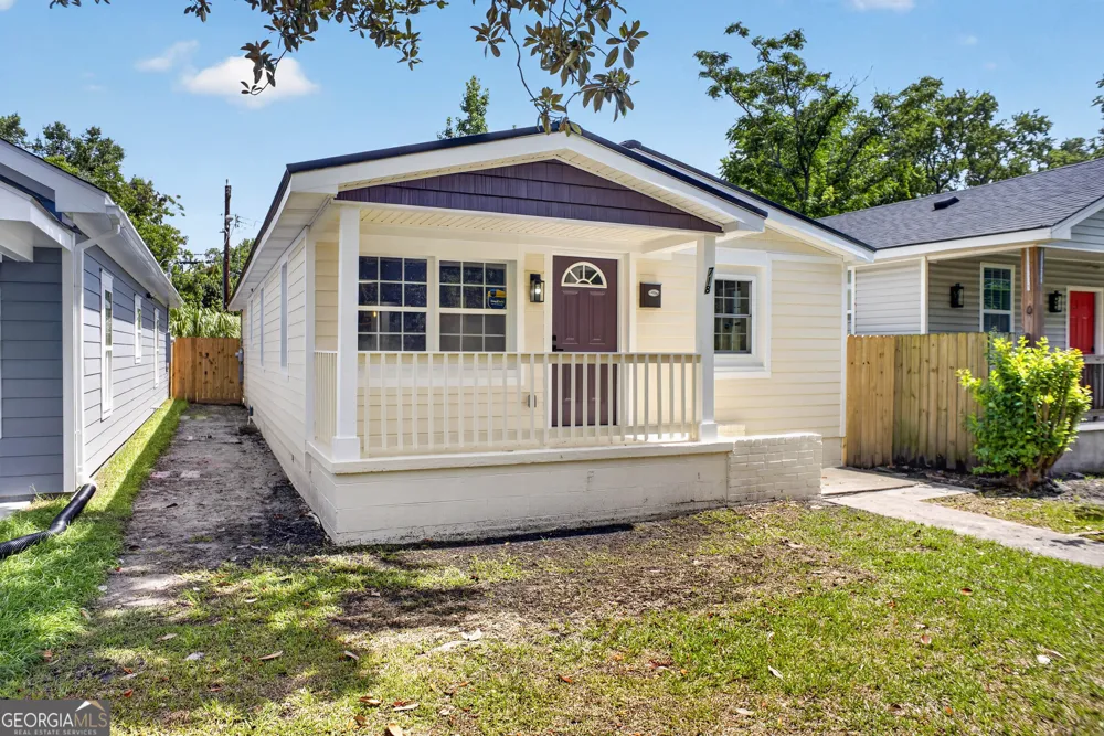 718 W 51st ST Savannah, GA 31405