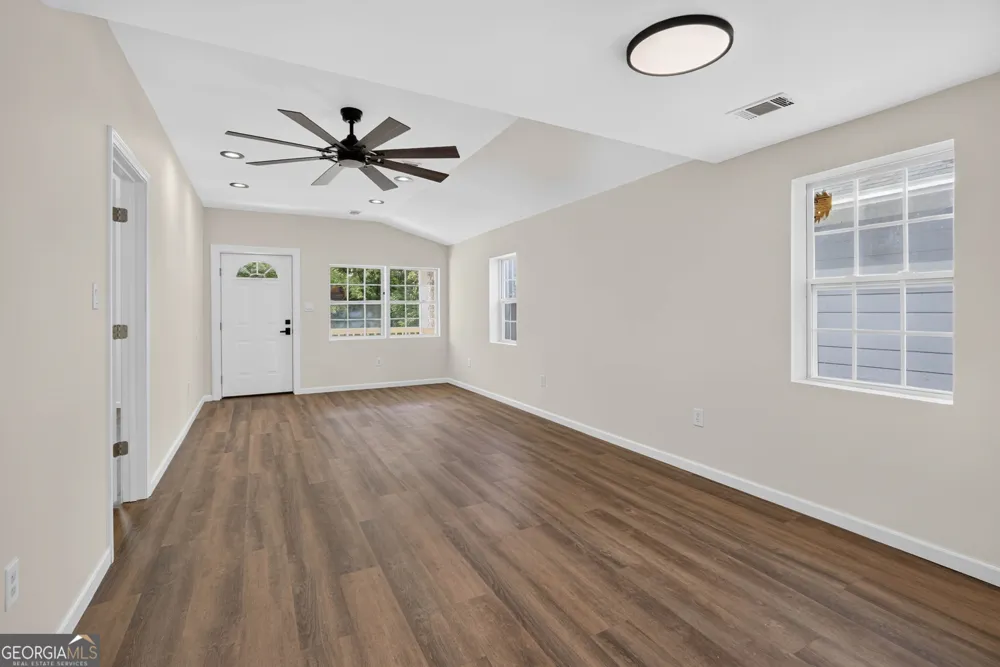 718 W 51st ST Savannah, GA 31405