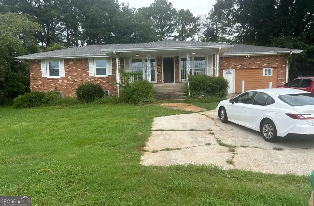 4798 Rockbridge RD Stone Mountain, GA 30083