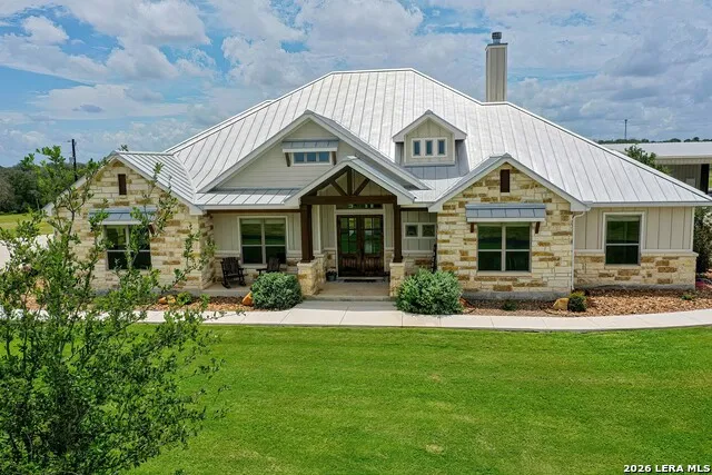 1188 County Road 328 Adkins, TX 78101