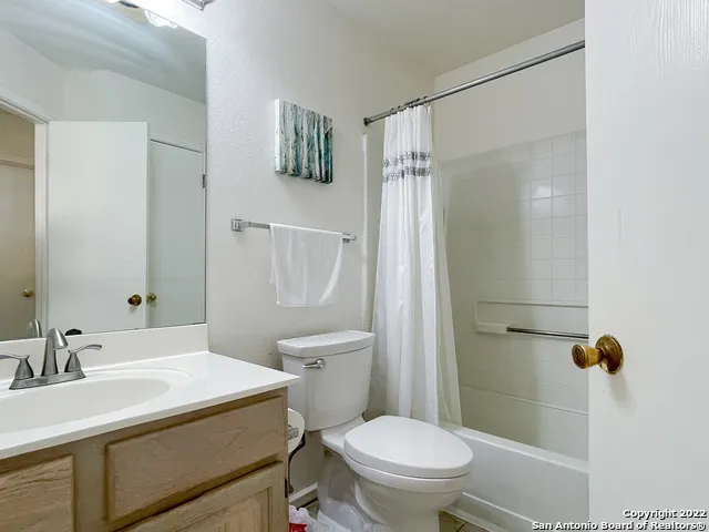 11427 BALTIC DR San Antonio, TX 78213