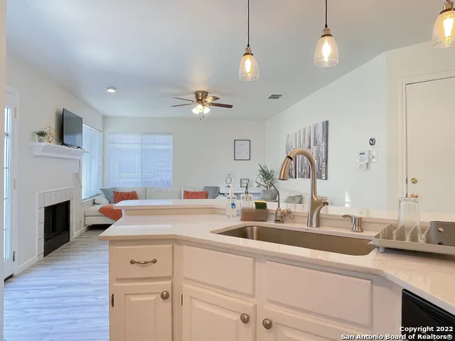 11427 BALTIC DR San Antonio, TX 78213