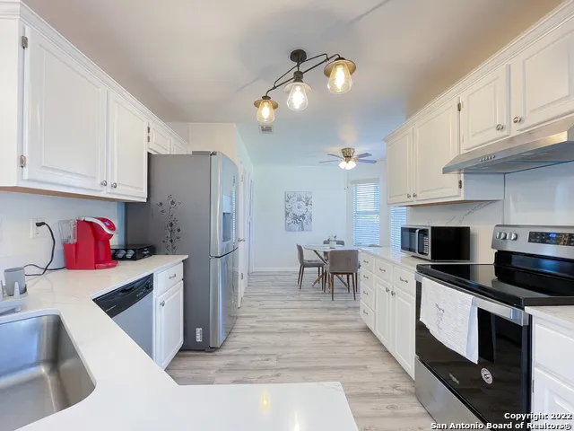 11427 BALTIC DR San Antonio, TX 78213