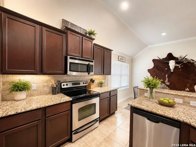121 Rawhide Way Cibolo, TX 78108