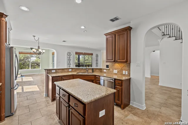 3615 SUNSET CLF San Antonio, TX 78261