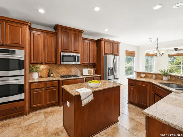 3615 SUNSET CLF San Antonio, TX 78261