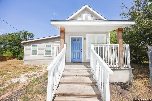 324 Bargas St San Antonio, TX 78210