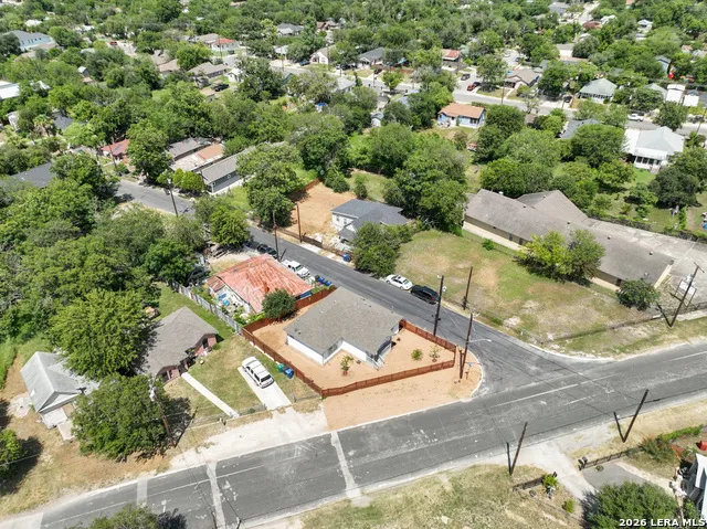 324 Bargas St San Antonio, TX 78210