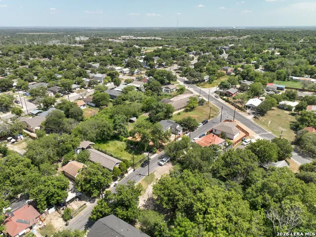 324 Bargas St San Antonio, TX 78210