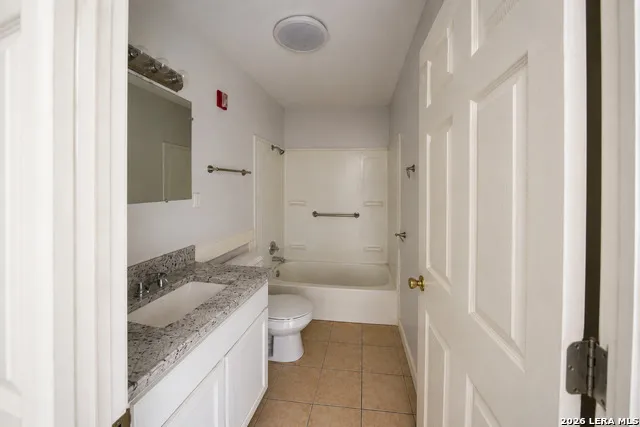 6118 Windy Frst San Antonio, TX 78239