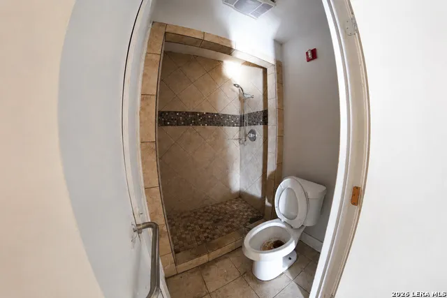 6118 Windy Frst San Antonio, TX 78239