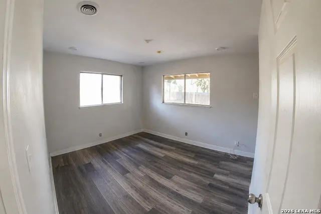 6118 Windy Frst San Antonio, TX 78239