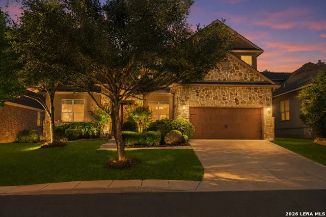 8419 SILENT CRK San Antonio, TX 78255