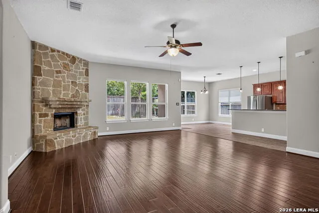 8419 SILENT CRK San Antonio, TX 78255