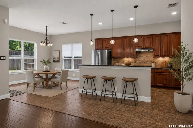 8419 SILENT CRK San Antonio, TX 78255