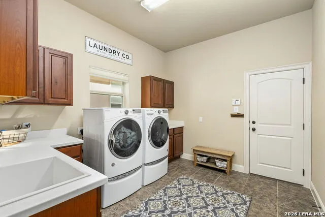 8419 SILENT CRK San Antonio, TX 78255