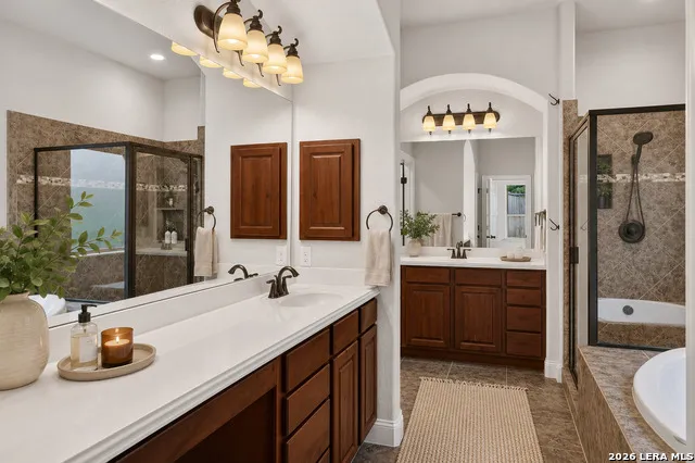 8419 SILENT CRK San Antonio, TX 78255