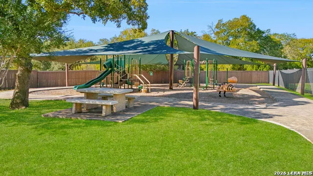 8419 SILENT CRK San Antonio, TX 78255