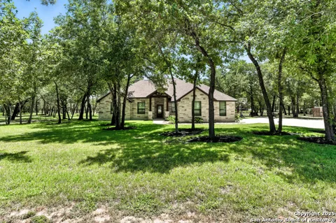 309 Hickory Trail