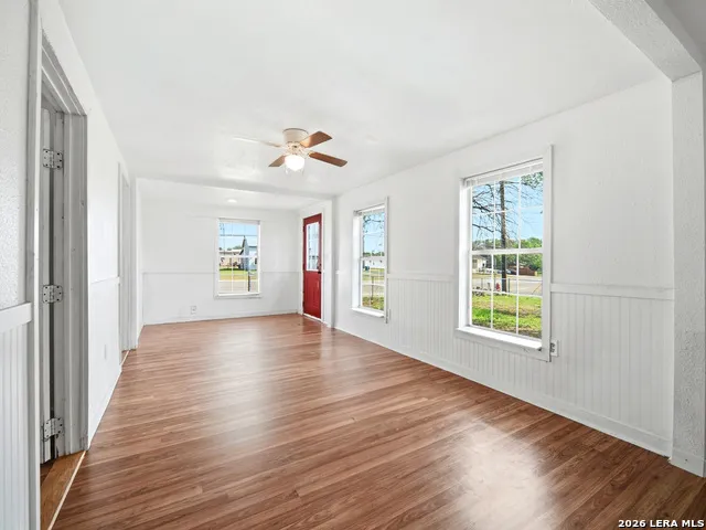 501 E WESTMEYER ST Poth, TX 78147