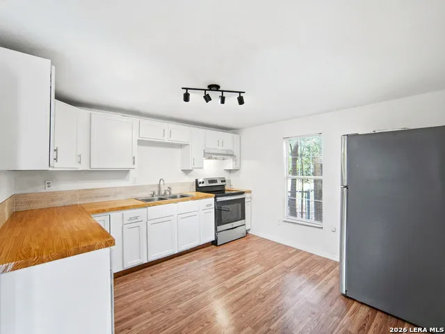 501 E WESTMEYER ST Poth, TX 78147