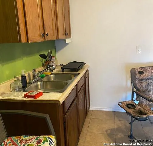 124 Mitchell St San Antonio, TX 78210