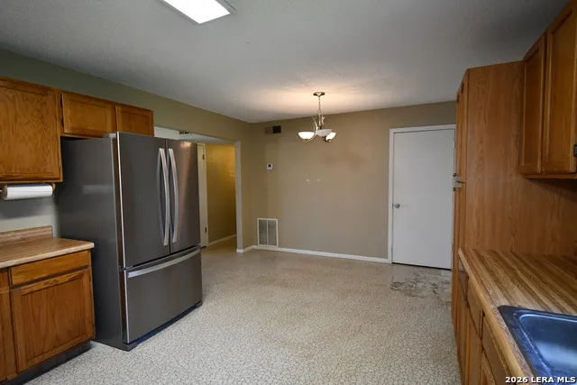 141 Turkey Dr Harper, TX 78631