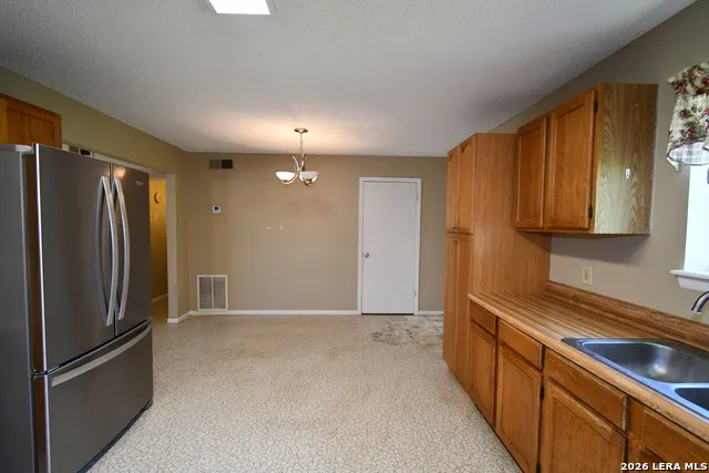 141 Turkey Dr Harper, TX 78631