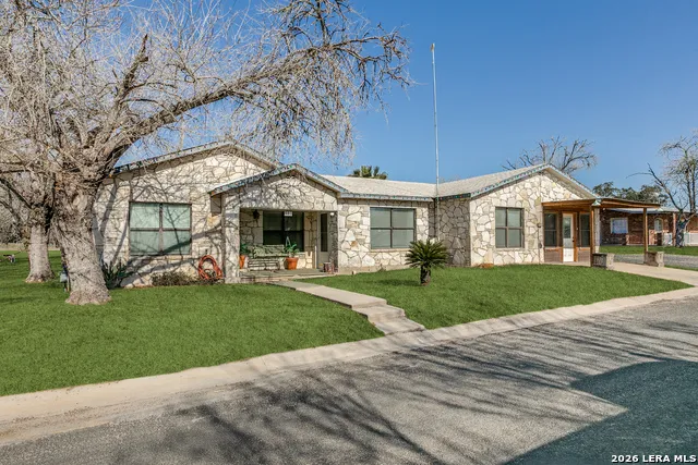 501 Green St. Poth, TX 78147