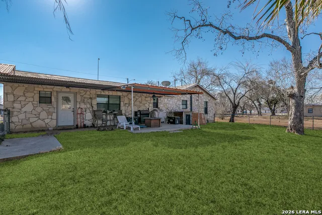 501 Green St. Poth, TX 78147