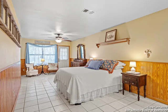 475 Stoney Hill Pipe Creek, TX 78063