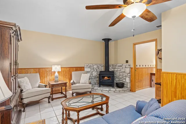 475 Stoney Hill Pipe Creek, TX 78063
