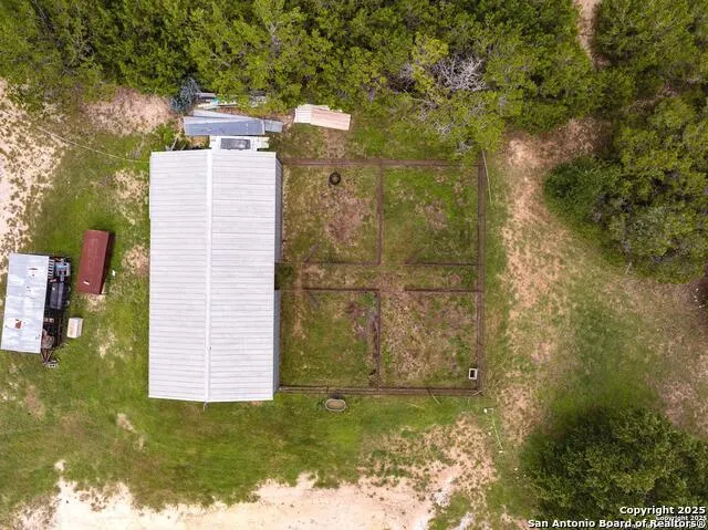 475 Stoney Hill Pipe Creek, TX 78063