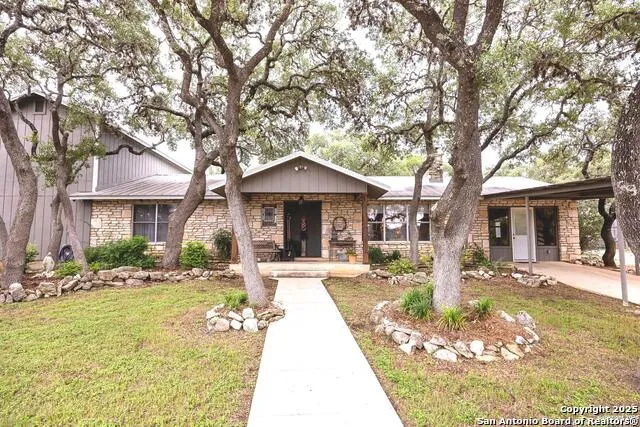 475 Stoney Hill Pipe Creek, TX 78063