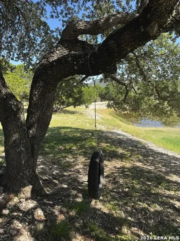 475 Stoney Hill Pipe Creek, TX 78063