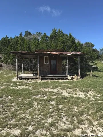 475 Stoney Hill Pipe Creek, TX 78063