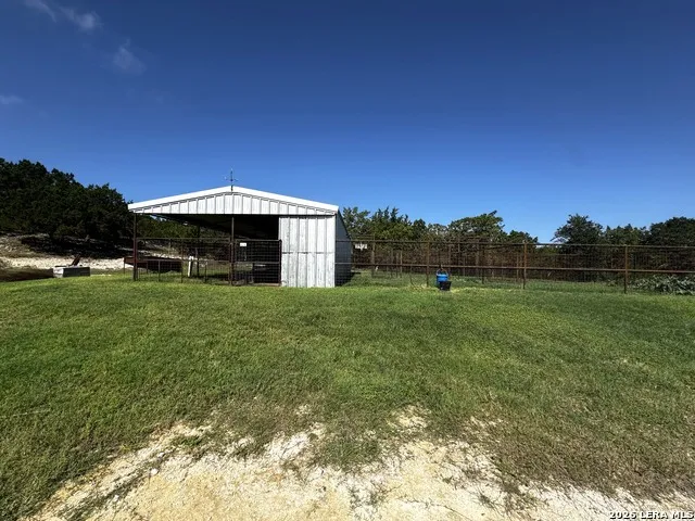 475 Stoney Hill Pipe Creek, TX 78063