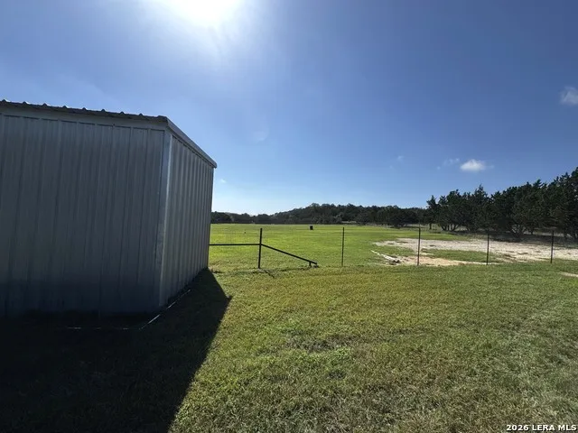 475 Stoney Hill Pipe Creek, TX 78063