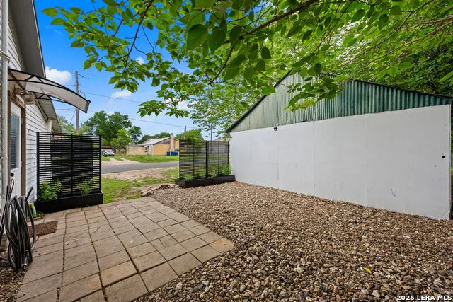 1421 Park St Kerrville, TX 78028