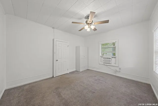 1421 Park St Kerrville, TX 78028