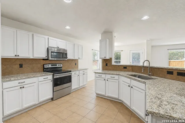 10507 Cosmos Canyon Helotes, TX 78023